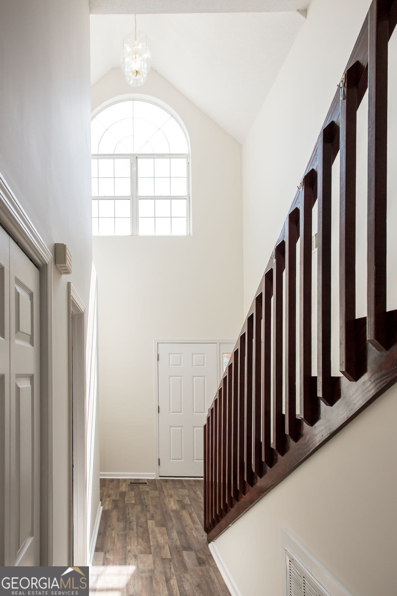 5 bedroom, 3 bathroom, 3,144 sq ft single family residence for sale at 2620 Gibbs Street, Waycross, GA 31503 — photo 6