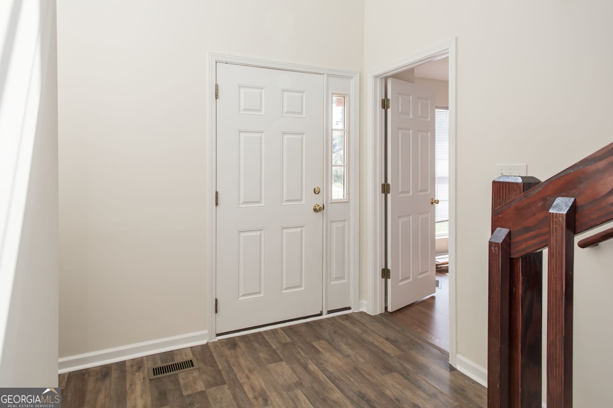 5 bedroom, 3 bathroom, 3,144 sq ft single family residence for sale at 2620 Gibbs Street, Waycross, GA 31503 — photo 7