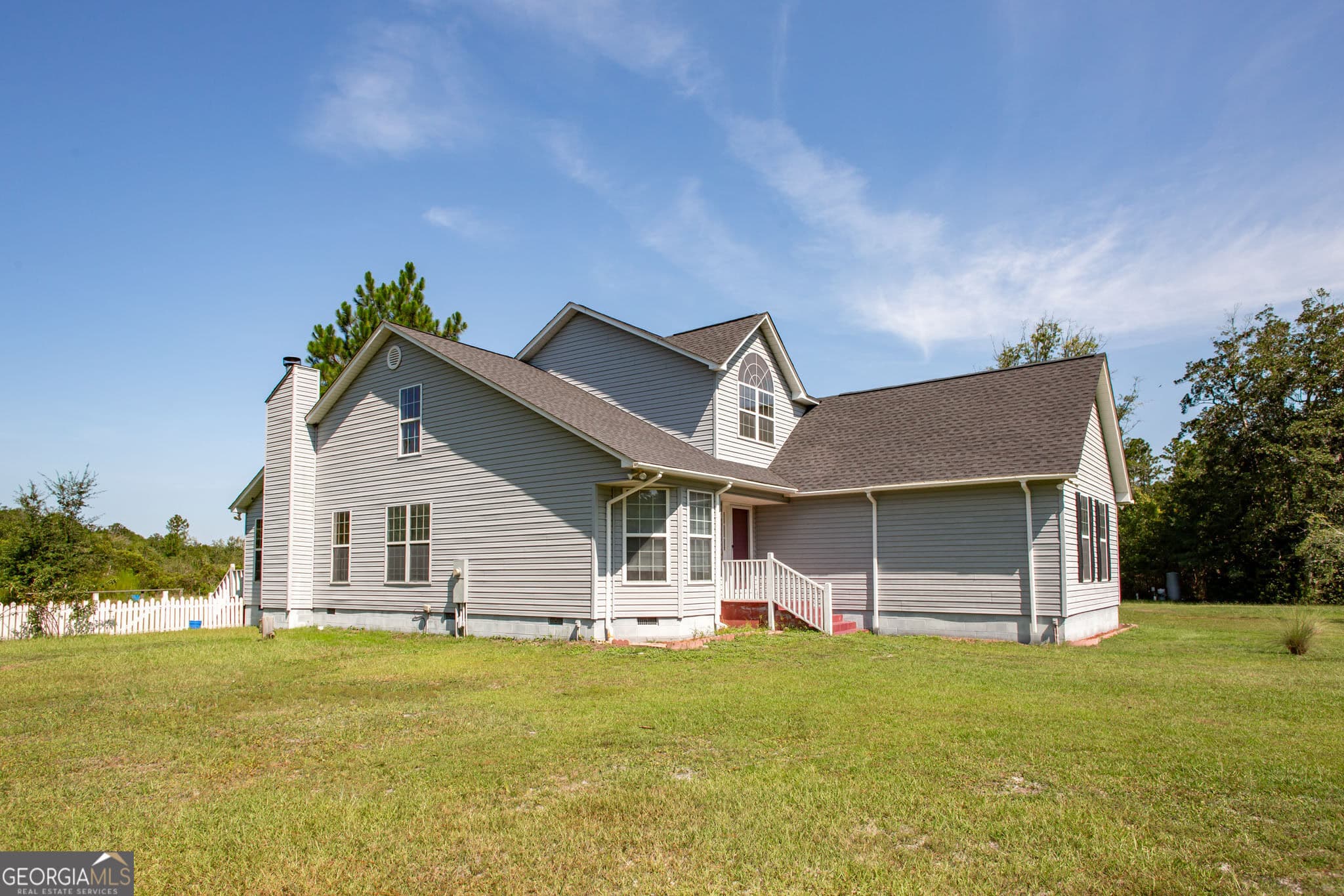 5 bedroom, 3 bathroom, 3,144 sq ft single family residence for sale at 2620 Gibbs Street, Waycross, GA 31503 — photo 5