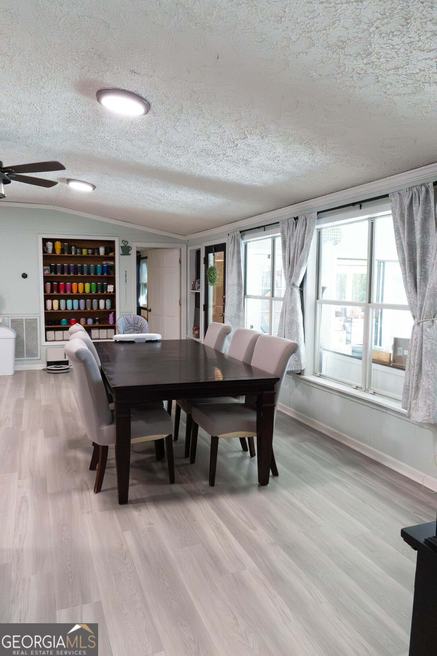 4 bedroom, 2 bathroom, 2,300 sq ft single family residence for sale at 44 Penn Drive, Jackson, GA 30233 — photo 4