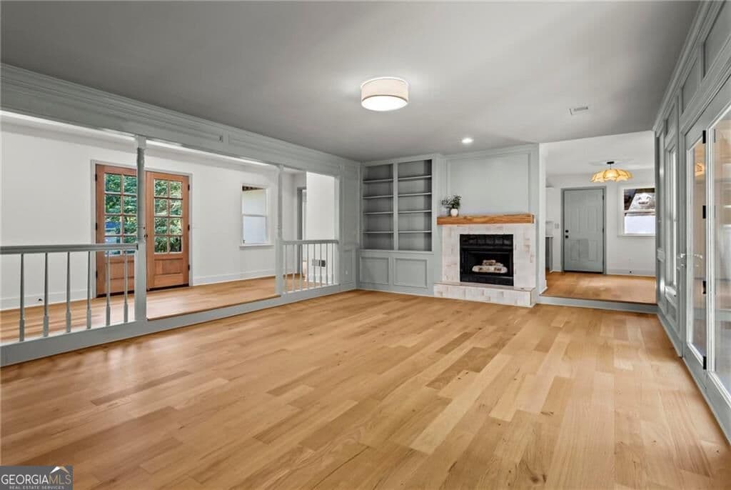 4 bedroom, 3.5 bathroom, 2,797 sq ft single family residence for sale at 2552 Hollycreek Drive, Marietta, GA 30062 — photo 7