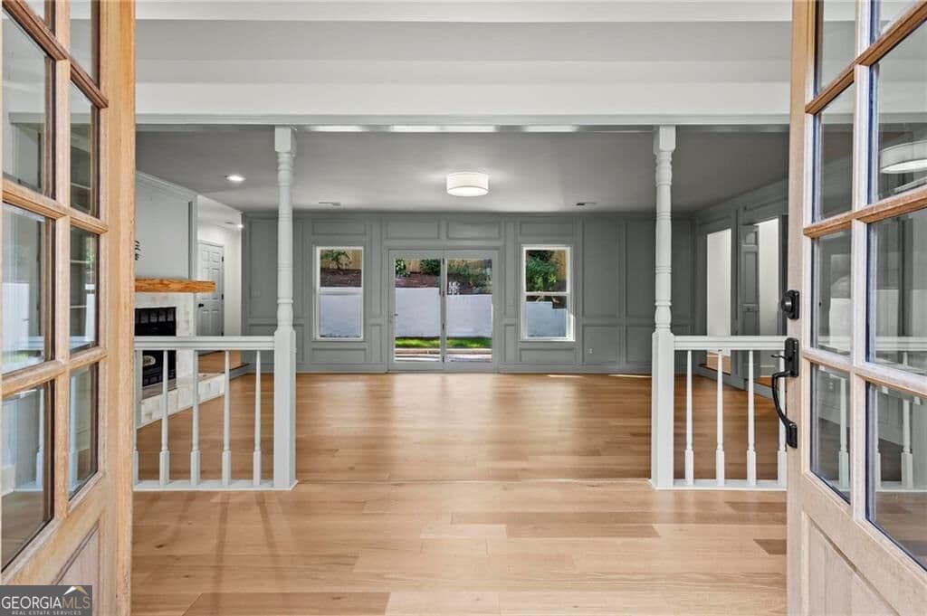4 bedroom, 3.5 bathroom, 2,797 sq ft single family residence for sale at 2552 Hollycreek Drive, Marietta, GA 30062 — photo 5