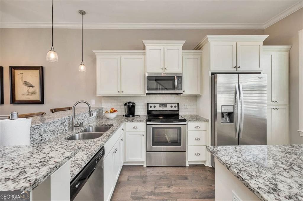 3 bedroom, 3.5 bathroom, 1,674 sq ft single family residence under contract at 174 Turtle Track Lane, Jekyll Island, GA 31527 — photo 8