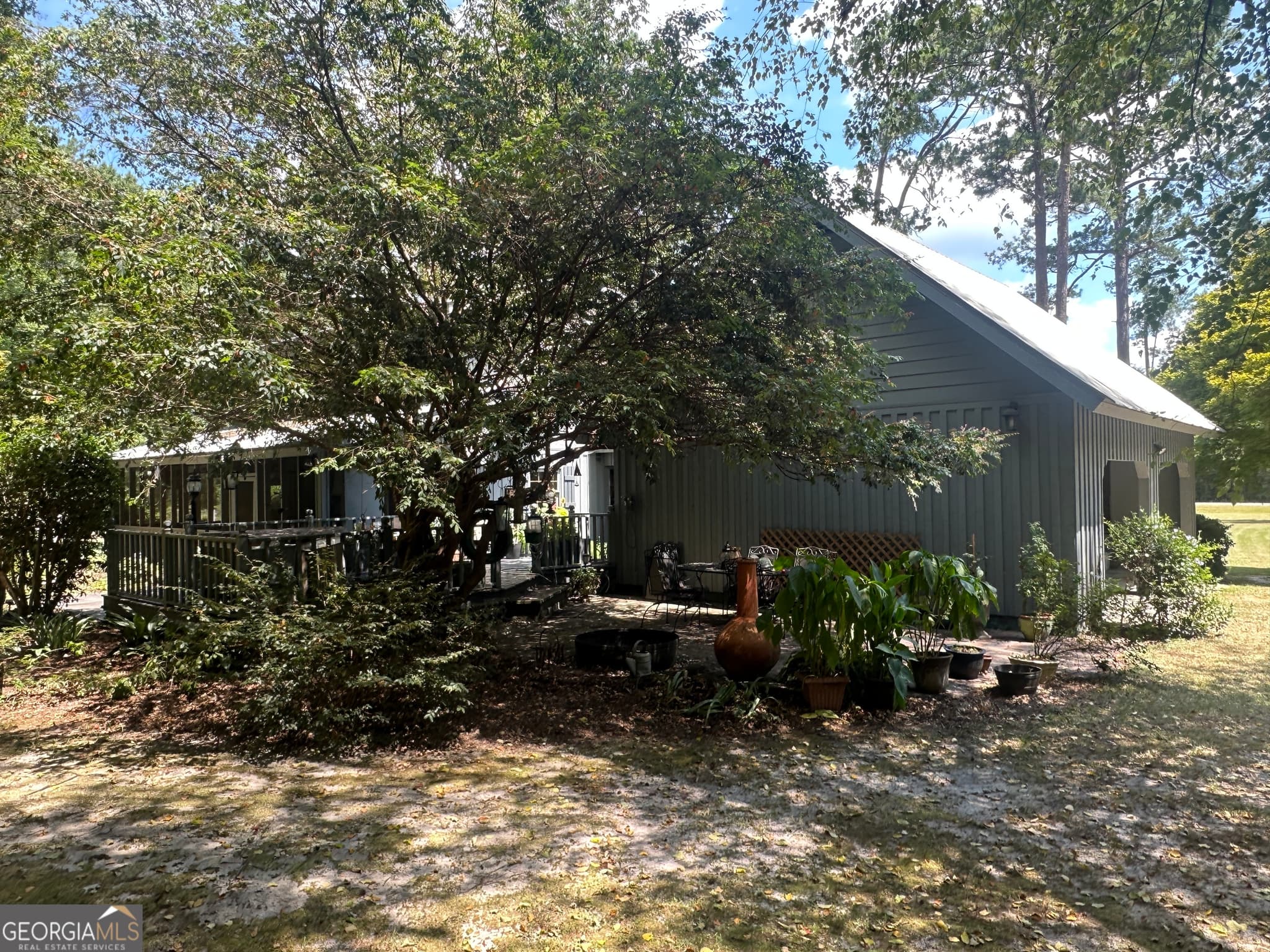 3 bedroom, 2 bathroom, 2,200 sq ft single family residence for sale at 3852 Poor Robin Road, Sylvania, GA 30467 — photo 6
