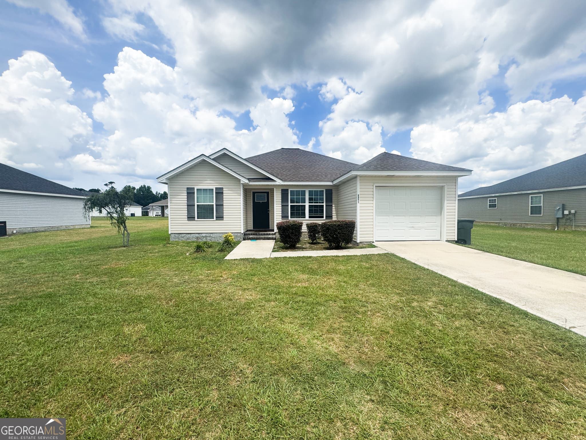 3 bedroom, 2 bathroom, 1,250 sq ft single family residence for sale at 6005 Virginia Pine Avenue, Statesboro, GA 30458 — photo 2