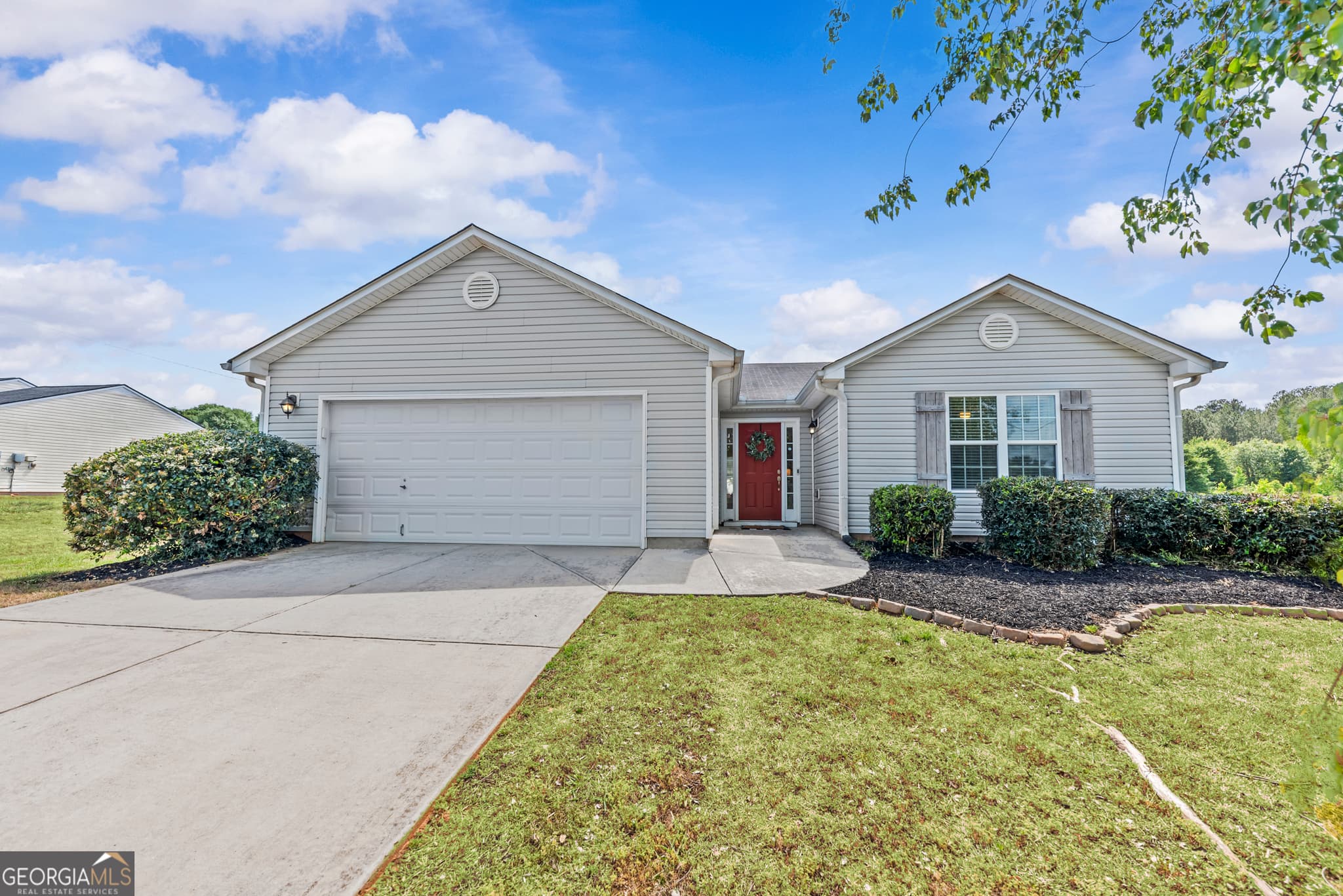 3 bedroom, 2 bathroom, 1,450 sq ft single family residence for sale at 131 Stonebrooke Drive, Colbert, GA 30628