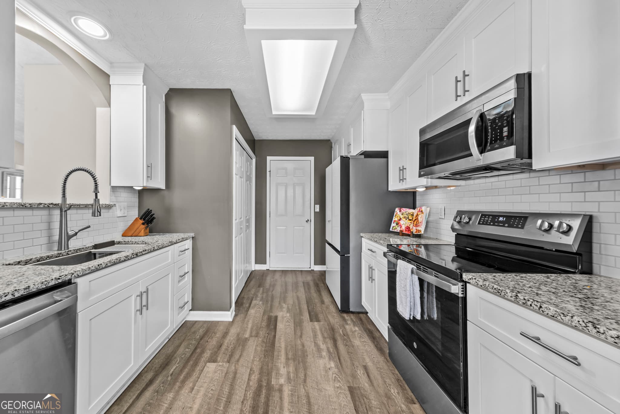 3 bedroom, 2 bathroom, 1,450 sq ft single family residence for sale at 131 Stonebrooke Drive, Colbert, GA 30628 — photo 9