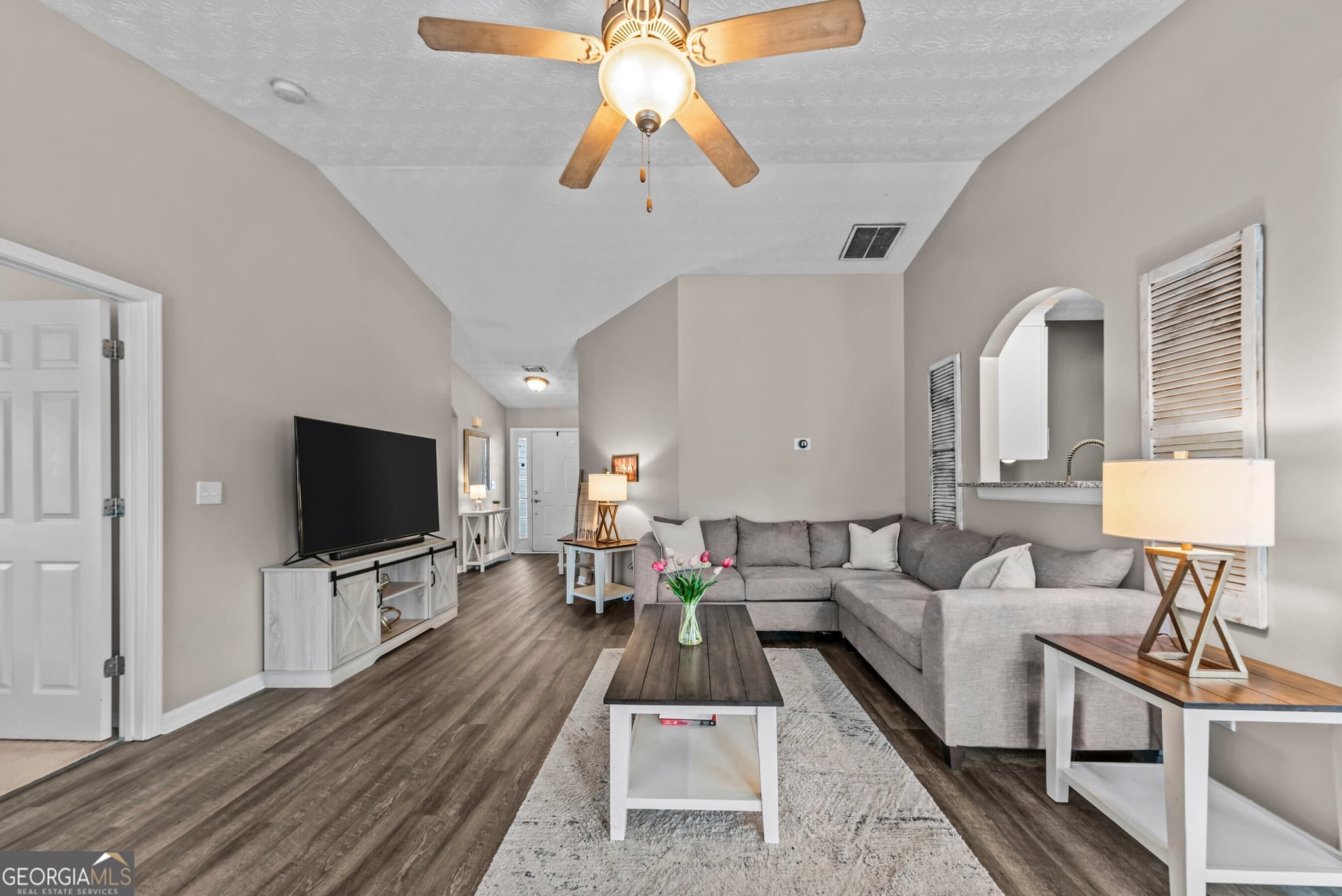 3 bedroom, 2 bathroom, 1,450 sq ft single family residence for sale at 131 Stonebrooke Drive, Colbert, GA 30628 — photo 4