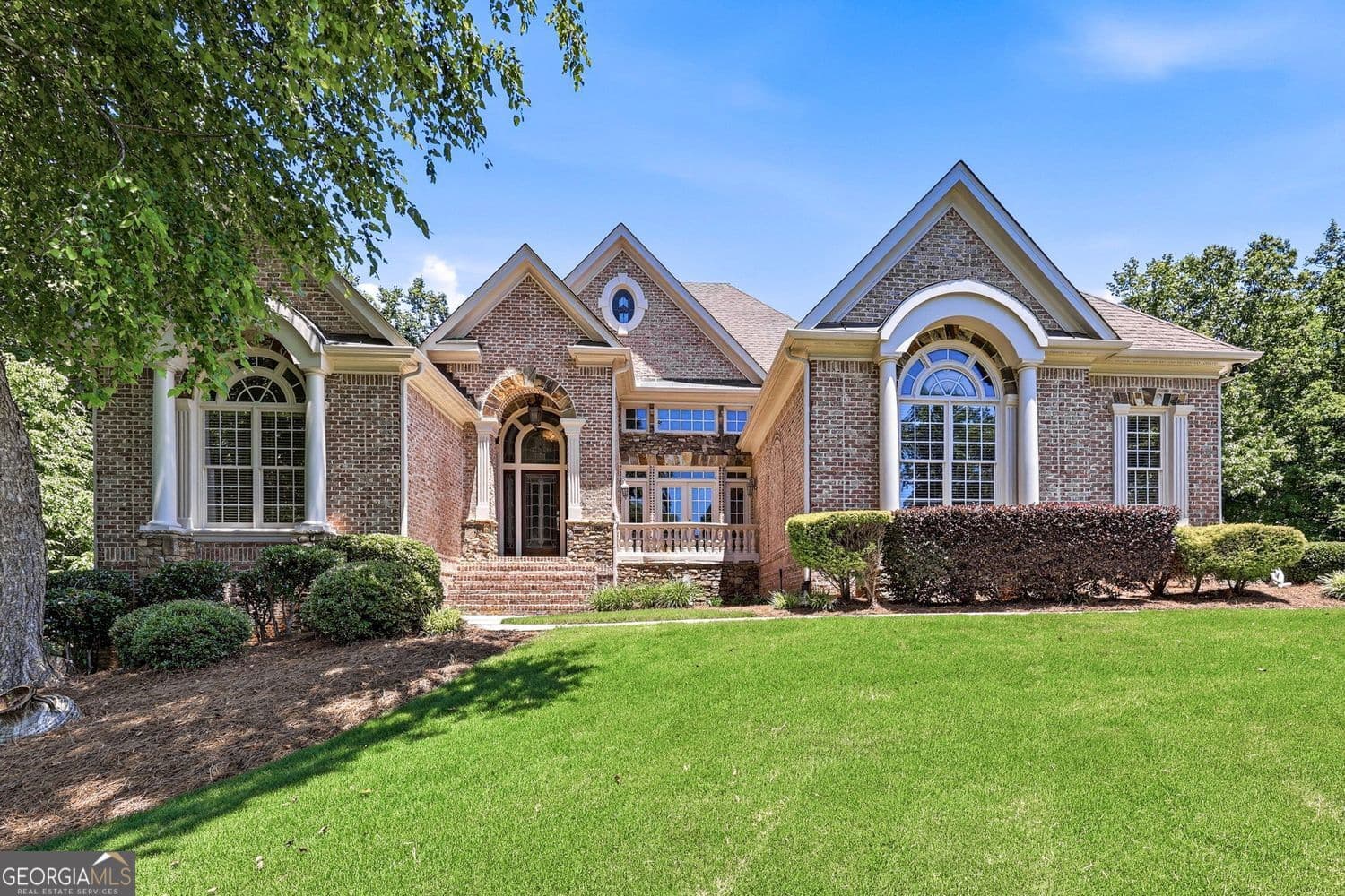 6 bedroom, 4.5 bathroom, 7,206 sq ft single family residence for sale at 8235 Hurakan Creek Crossing, Cumming, GA 30028 — photo 3