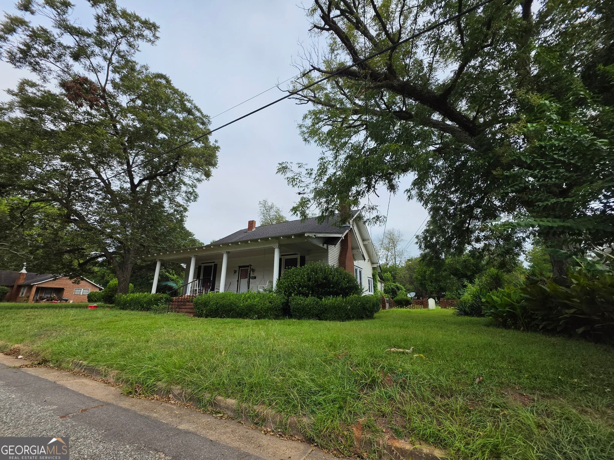 4 bedroom, 2 bathroom, 3,016 sq ft single family residence for sale at 622 6th Avenue, Dawson, GA 39842 — photo 1 of 5
