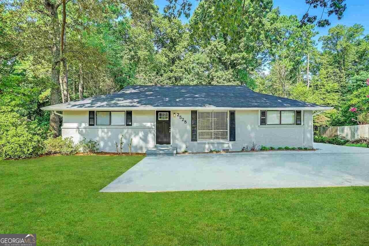 4 bedroom, 2 bathroom, 1,470 sq ft single family residence for sale at 2528 Benson Poole Road, Smyrna, GA 30082 — photo 1 of 7