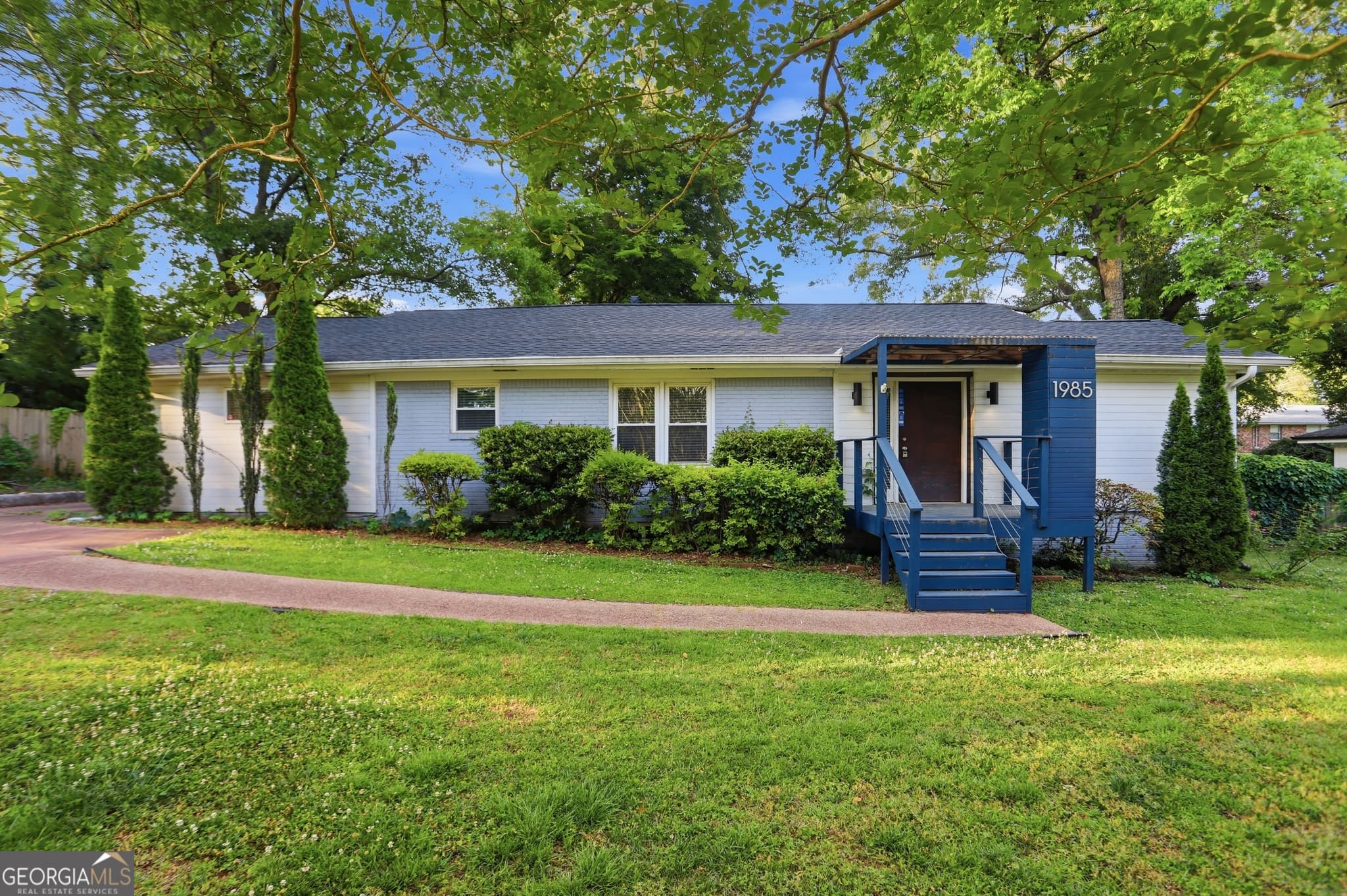 3 bedroom, 2.5 bathroom, 1,614 sq ft single family residence sold at 1985 Capri Drive, Decatur, GA 30032