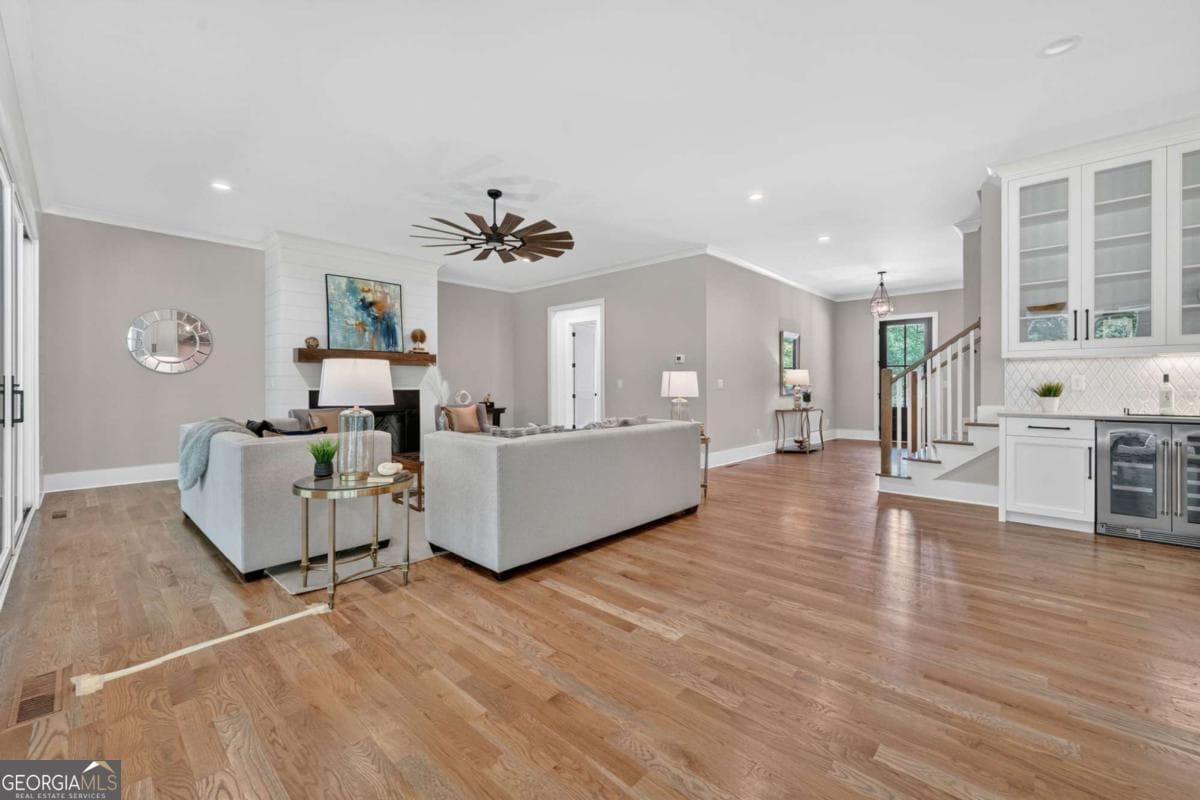 4 bedroom, 5.5 bathroom, 5,800 sq ft single family residence for sale at 7620 Breeze Bay Road, Cumming, GA 30041 — photo 8