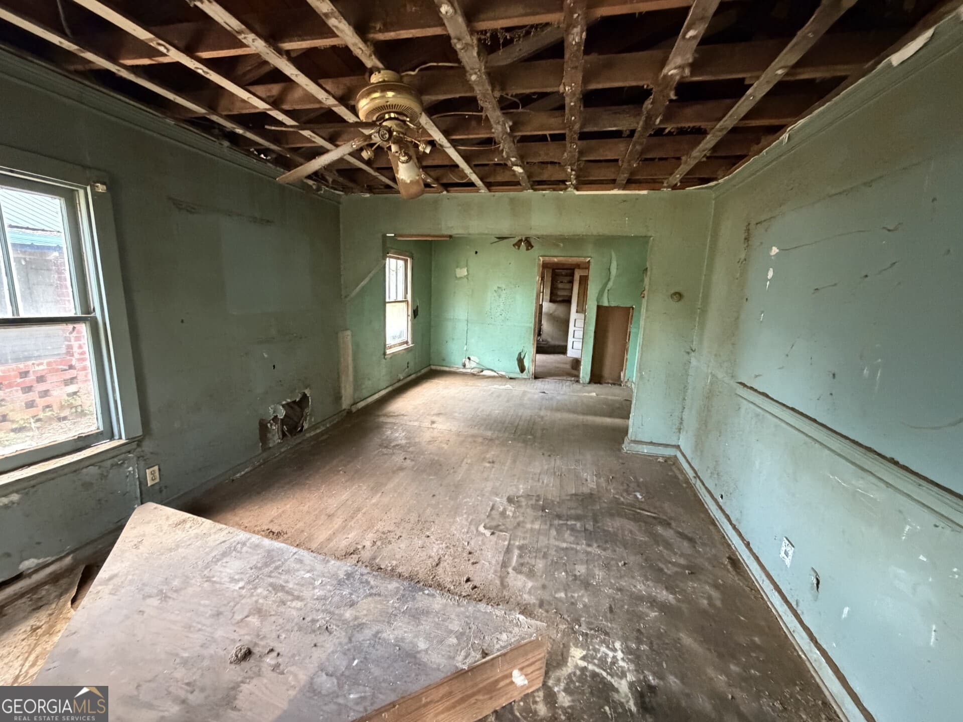 2 bedroom, 1 bathroom, 832 sq ft single family residence for sale at 3511 Franklin Avenue, Brunswick, GA 31520 — photo 2