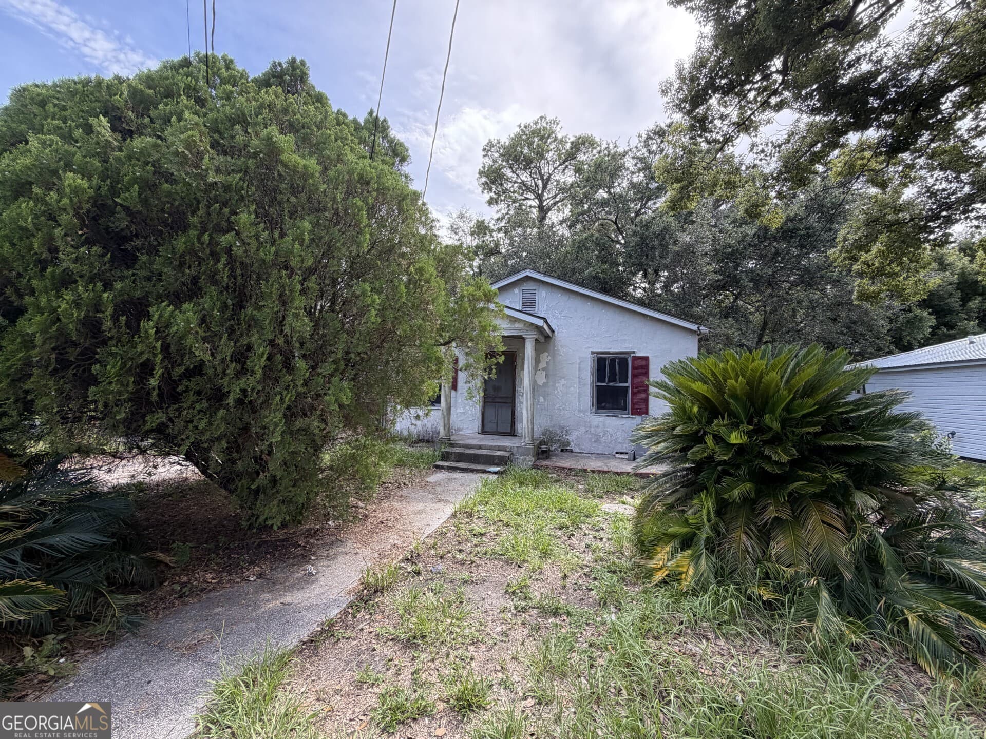 2 bedroom, 1 bathroom, 832 sq ft single family residence for sale at 3511 Franklin Avenue, Brunswick, GA 31520