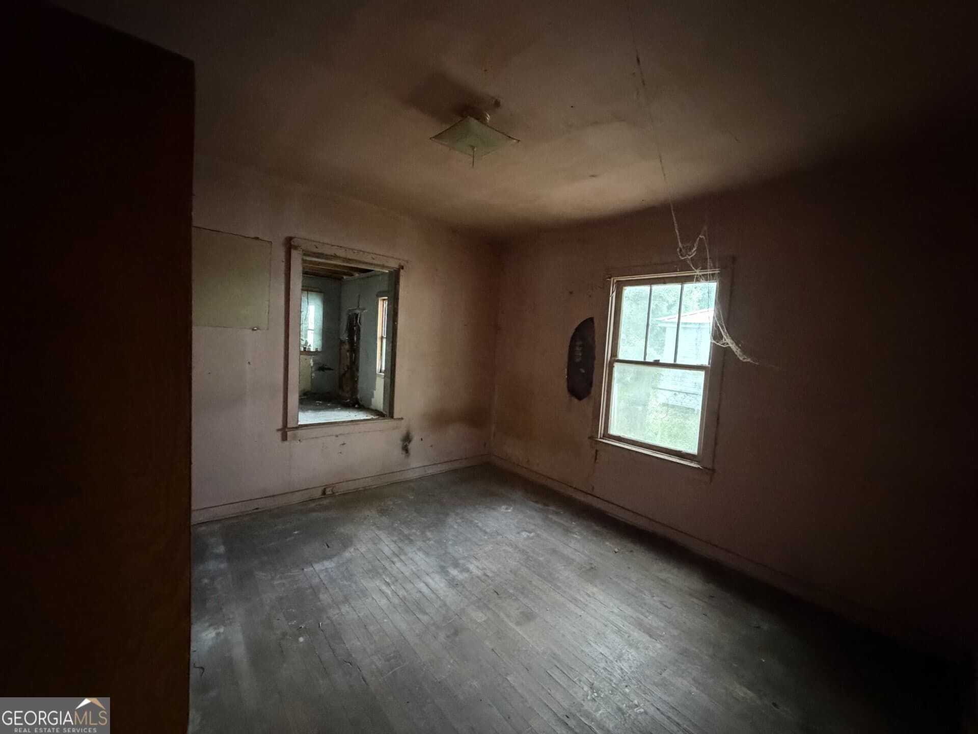 2 bedroom, 1 bathroom, 832 sq ft single family residence for sale at 3511 Franklin Avenue, Brunswick, GA 31520 — photo 5