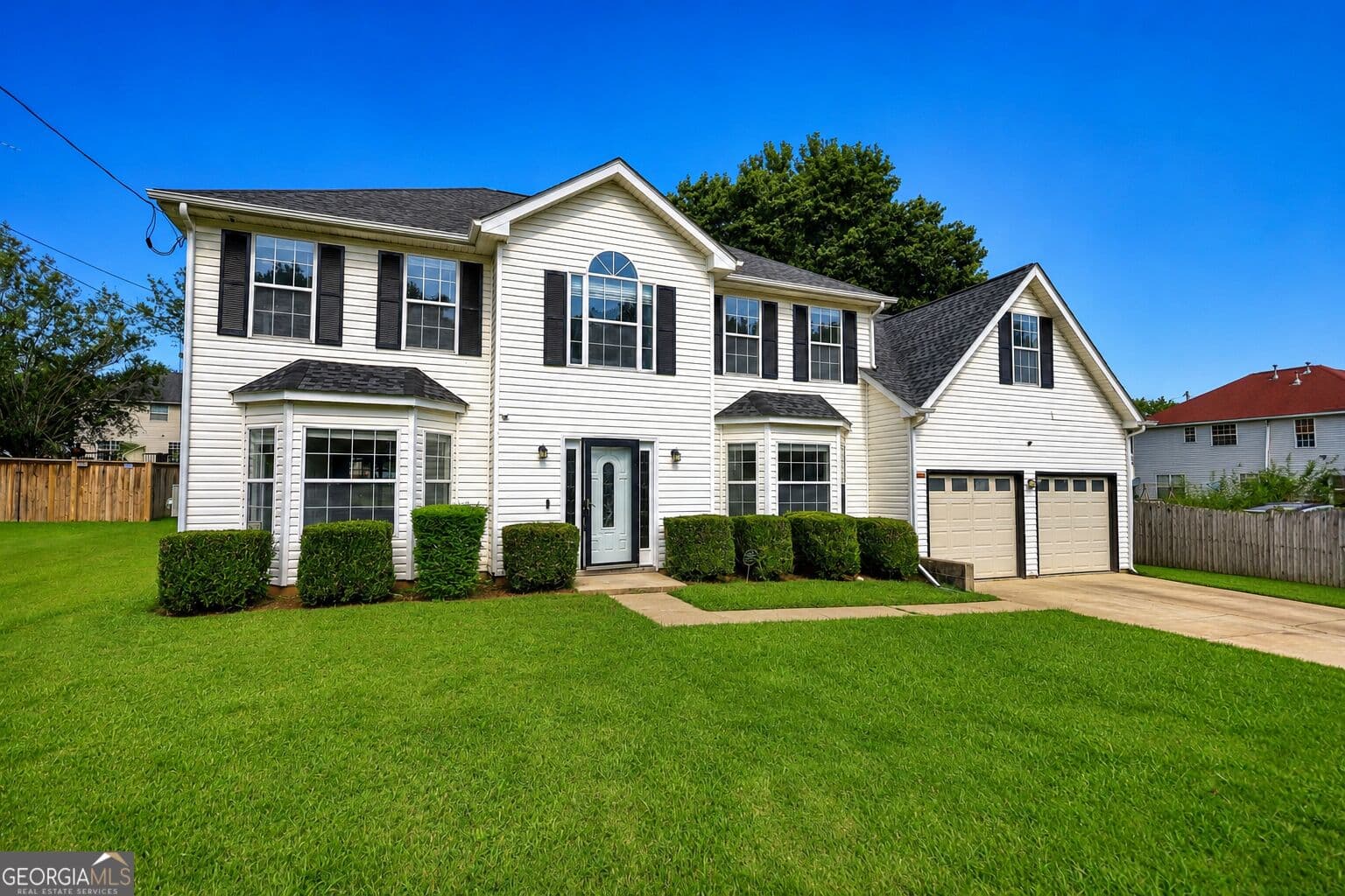 5 bedroom, 3 bathroom, 2,776 sq ft single family residence for sale at 6215 Waterton Drive, Lithonia, GA 30058 — photo 5