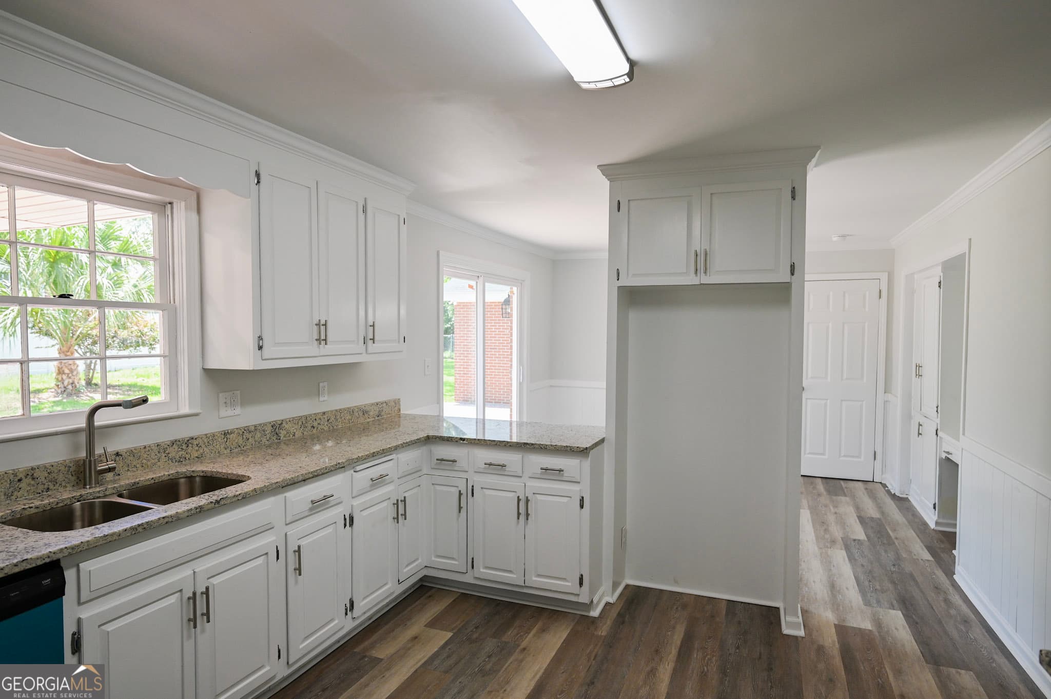 3 bedroom, 2 bathroom, 2,760 sq ft single family residence for sale at 1304 Hill Street, Waycross, GA 31501 — photo 8