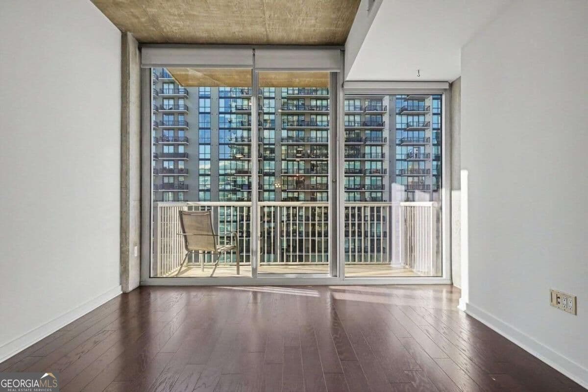 2 bedroom, 2 bathroom, 1,320 sq ft condominium for sale at 855 Peachtree Street 2209, Atlanta, GA 30308 — photo 5