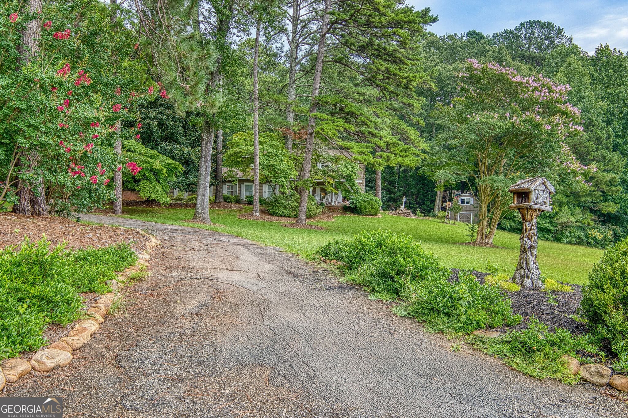 3 bedroom, 2.5 bathroom, 2,658 sq ft single family residence for sale at 160 Sandy Lake Circle, Fayetteville, GA 30214 — photo 9