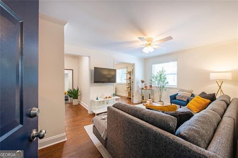 2 bedroom, 1 bathroom, 676 sq ft condominium for sale at 1067 Alta Avenue 20, Atlanta, GA 30307 — photo 4