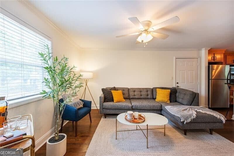 2 bedroom, 1 bathroom, 676 sq ft condominium for sale at 1067 Alta Avenue 20, Atlanta, GA 30307 — photo 8