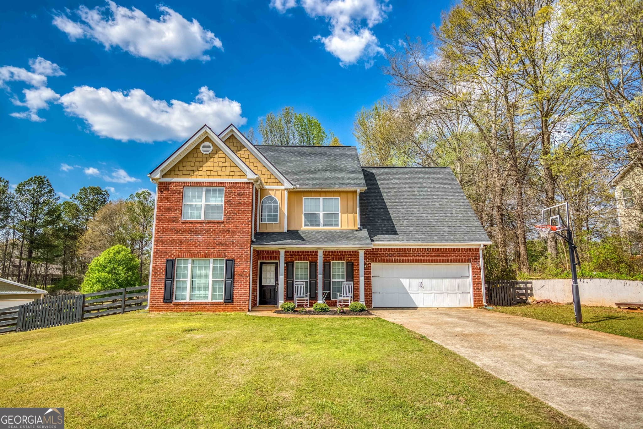 3 bedroom, 2.5 bathroom, 2,132 sq ft single family residence for sale at 303 McKendree Court, Bethlehem, GA 30620