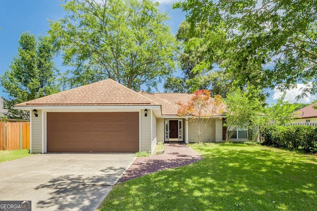 3 bedroom, 2 bathroom, 1,526 sq ft single family residence for sale at 494 Teal Lake Drive, Richmond Hill, GA 31324