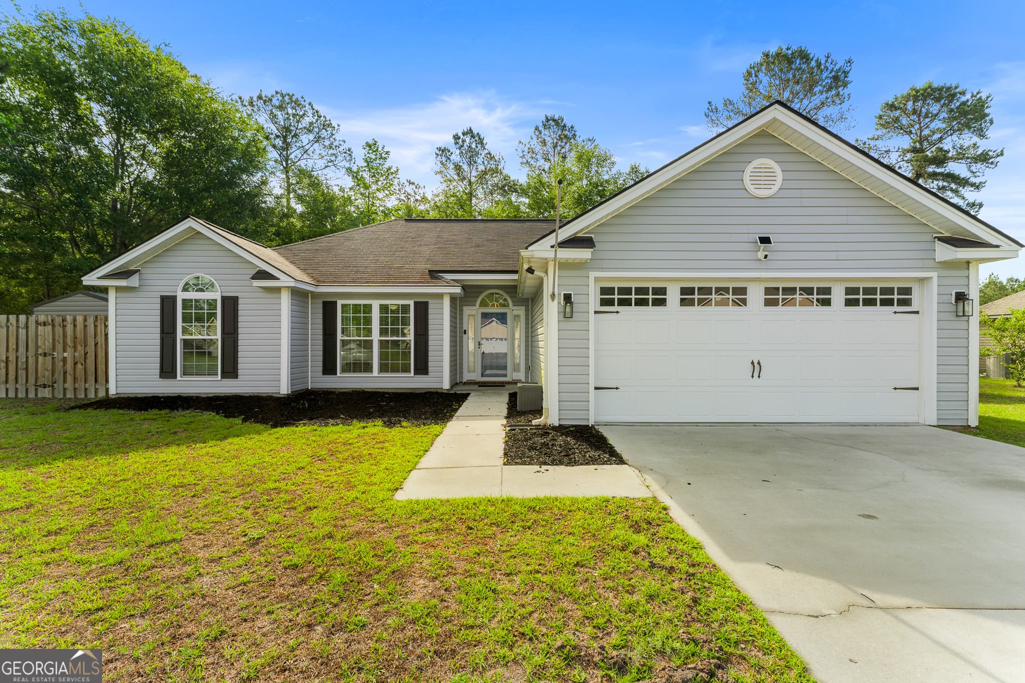 4 bedroom, 2 bathroom, 1,538 sq ft single family residence sold at 40 Abigail Circle, Ellabell, GA 31308