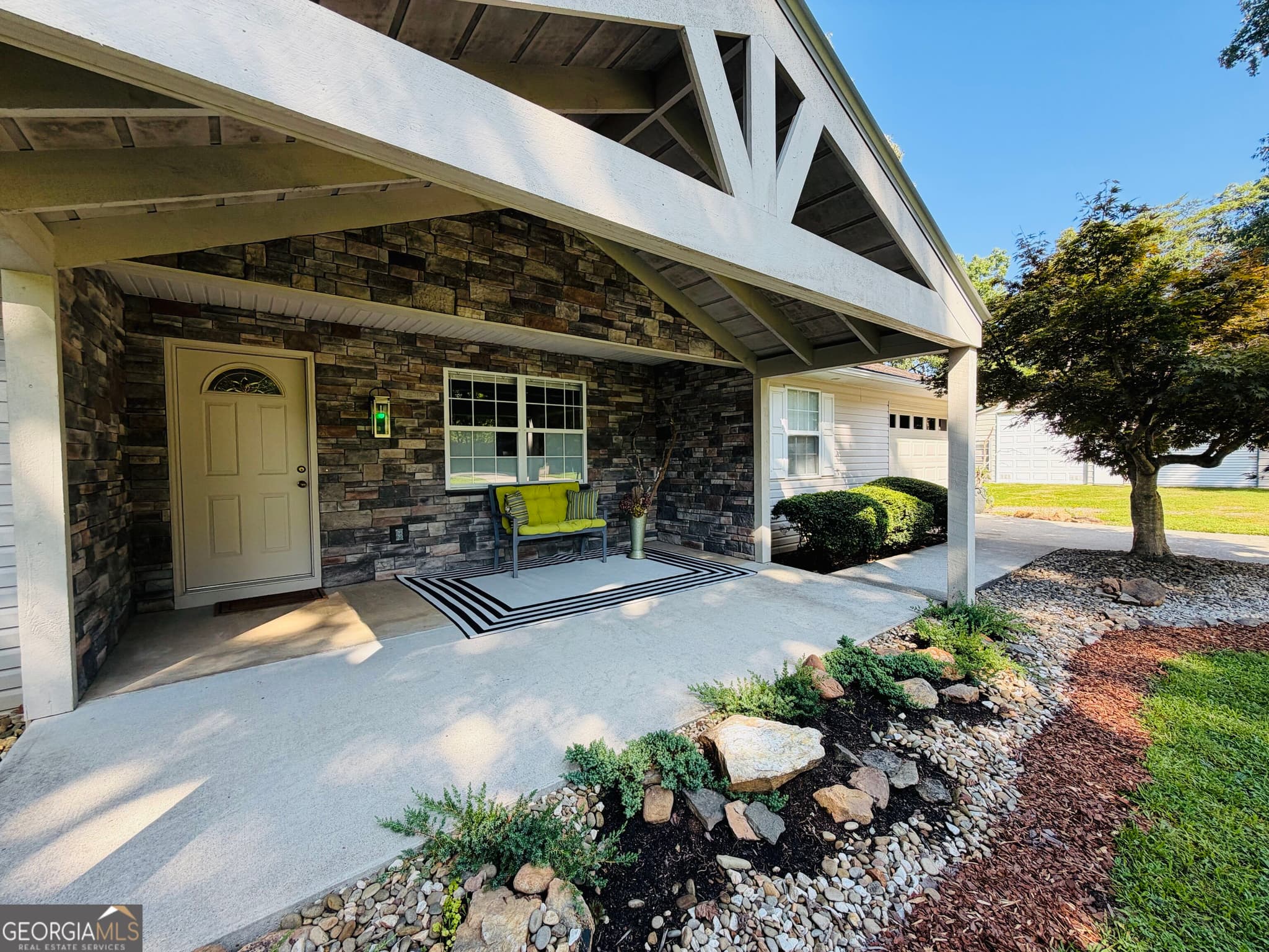 4 bedroom, 3 bathroom, 2,854 sq ft single family residence for sale at 1533 John Smith Road, Blairsville, GA 30512