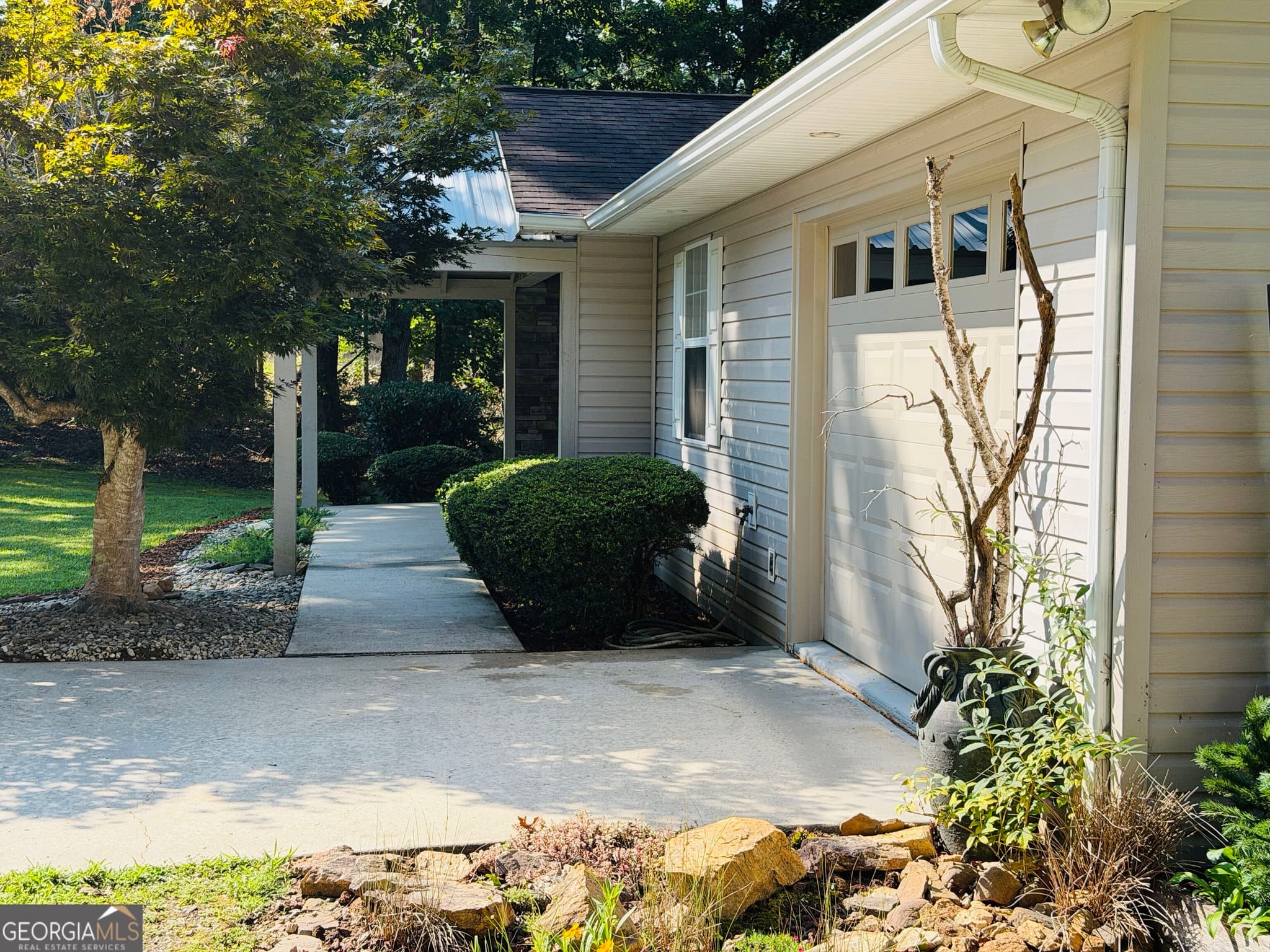 4 bedroom, 3 bathroom, 2,854 sq ft single family residence for sale at 1533 John Smith Road, Blairsville, GA 30512 — photo 5