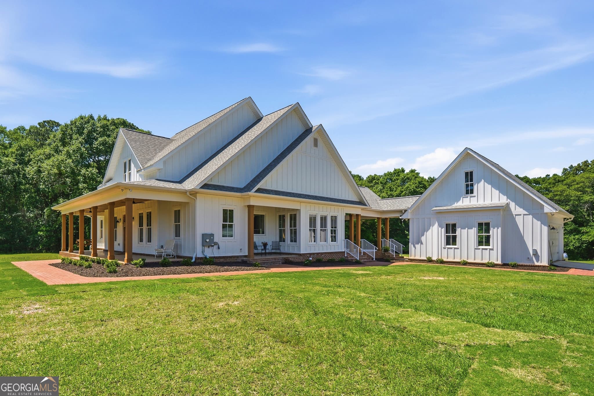 3 bedroom, 2.5 bathroom, 2,815 sq ft single family residence sold at 1695 Harper Road, Perry, GA 31069