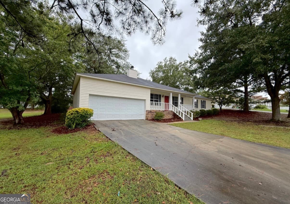 3 bedroom, 2 bathroom, 2,090 sq ft single family residence for rent at 105 Mockingbird Drive, Dublin, GA 31021 for $2,200 a month — photo 4