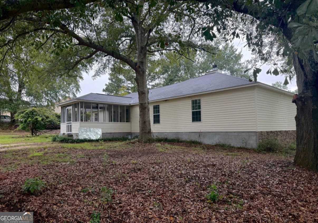 3 bedroom, 2 bathroom, 2,090 sq ft single family residence for rent at 105 Mockingbird Drive, Dublin, GA 31021 for $2,200 a month — photo 8
