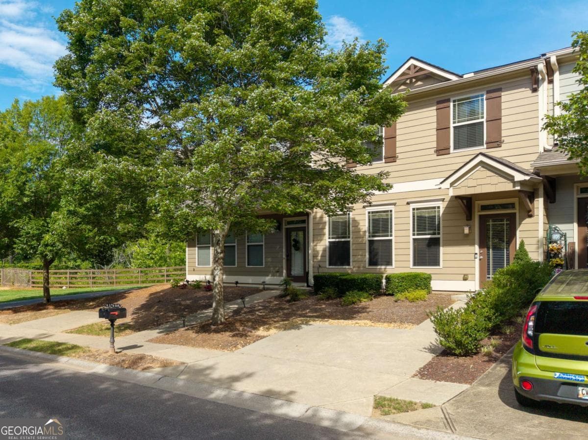 3 bedroom, 2.5 bathroom, 1,832 sq ft townhouse for sale at 608 Myers Gate Road 608, Ball Ground, GA 30107 — photo 5