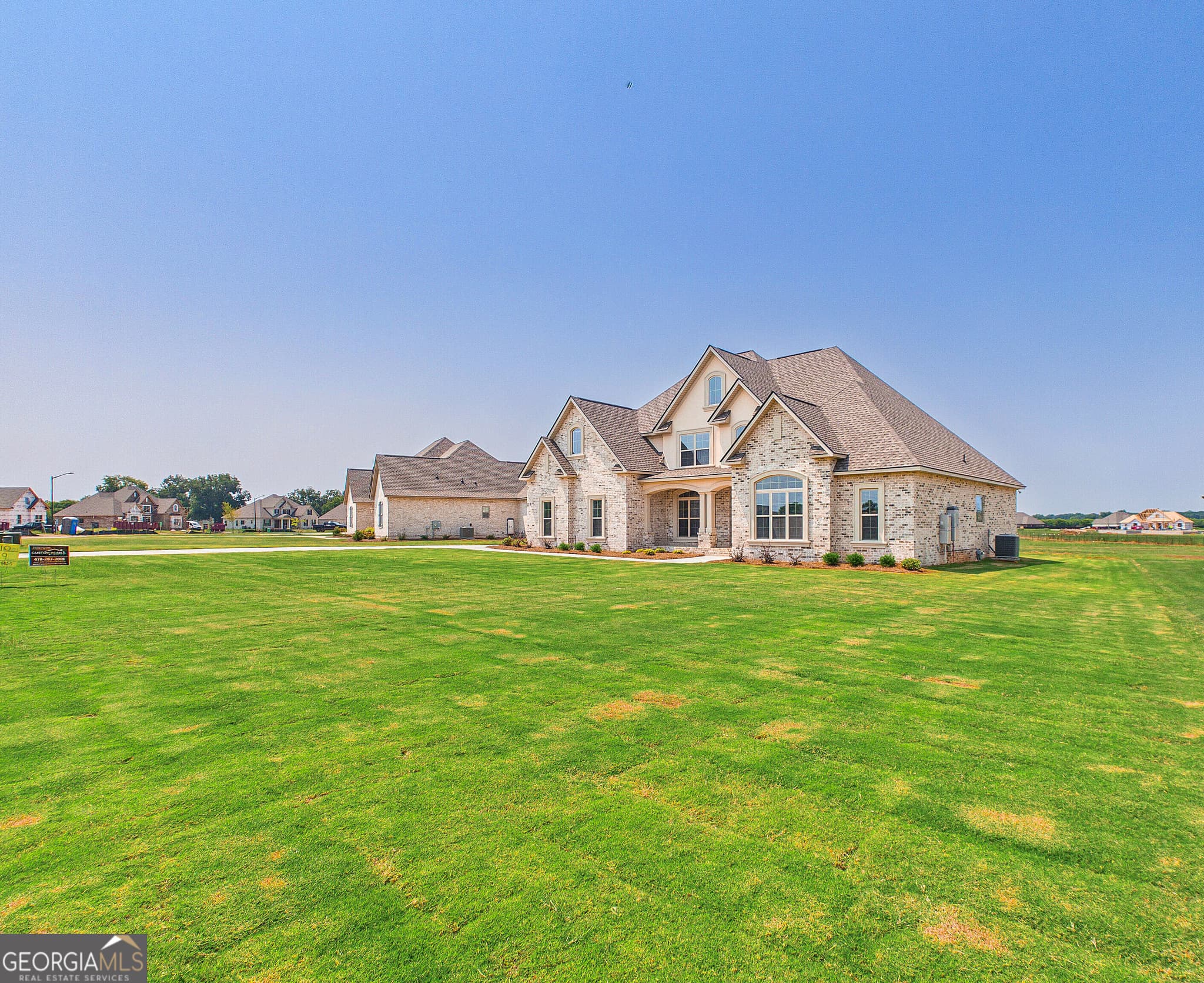 4 bedroom, 4 bathroom, 3,320 sq ft single family residence for sale at 119 Pridgen Pass, Perry, GA 31069 — photo 6