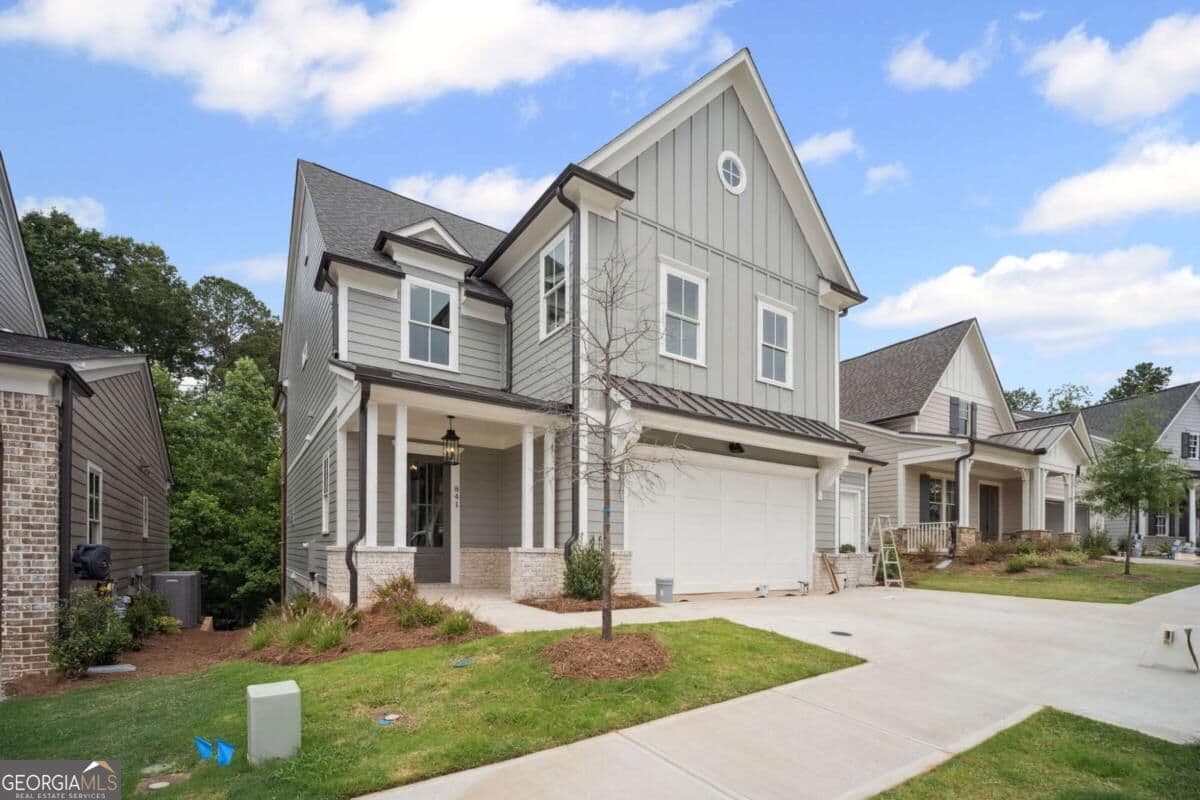 5 bedroom, 4.5 bathroom, 3,952 sq ft single family residence for sale at 841 Lakemont Drive, Canton, GA 30114