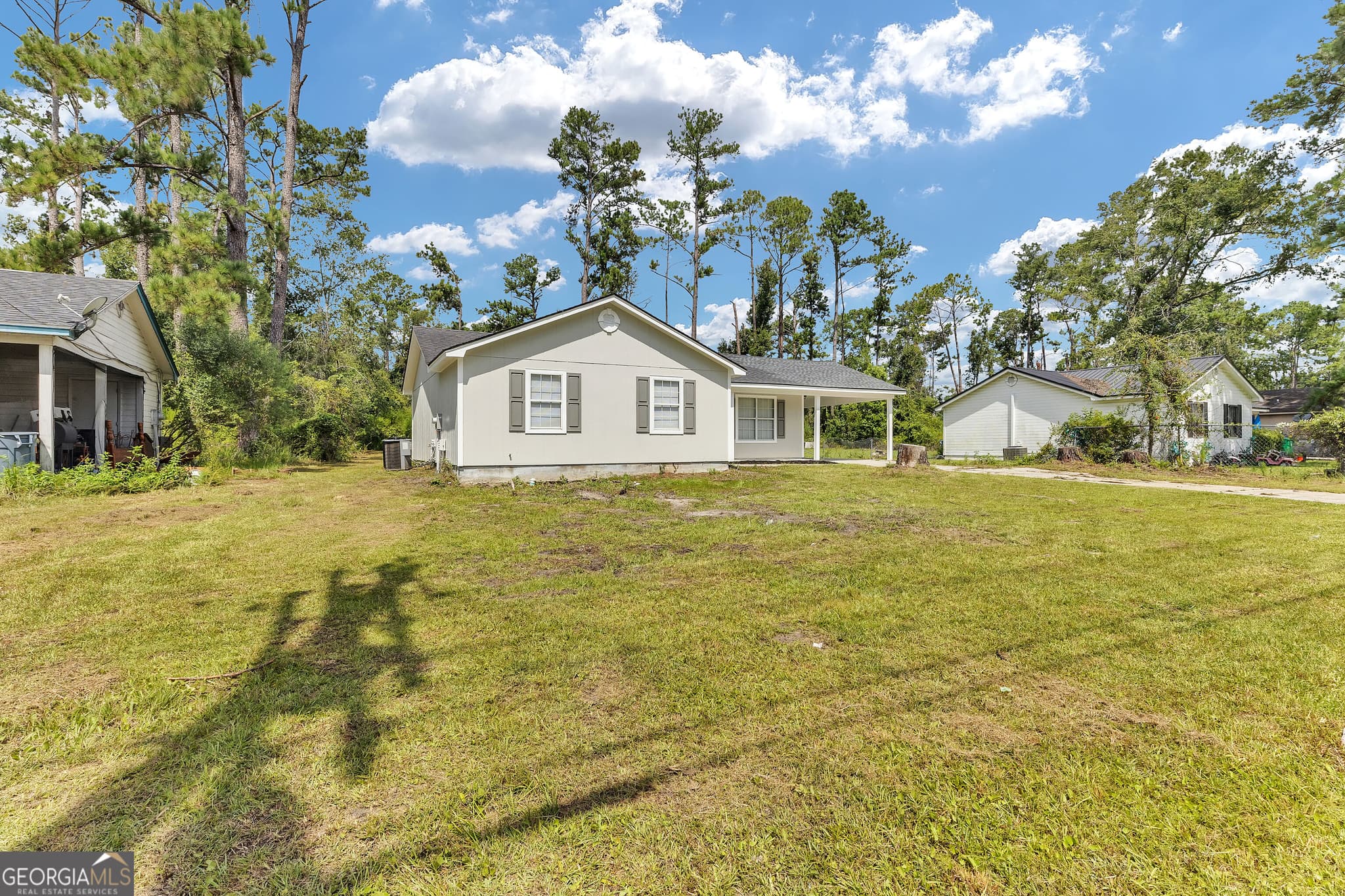 3 bedroom, 2 bathroom, 2,468 sq ft single family residence for sale at 1414 Baymeadows Drive, Valdosta, GA 31601 — photo 6