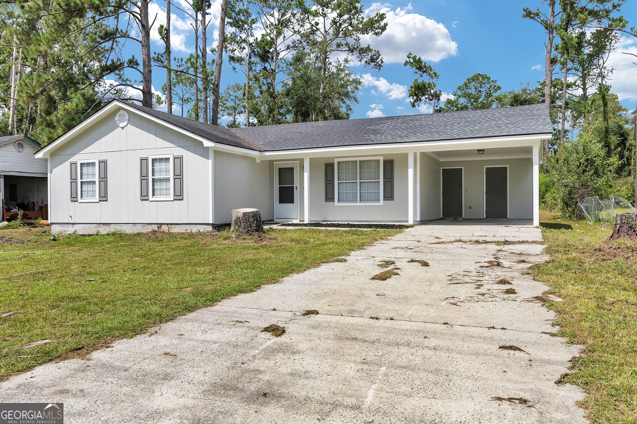 3 bedroom, 2 bathroom, 2,468 sq ft single family residence for sale at 1414 Baymeadows Drive, Valdosta, GA 31601 — photo 3