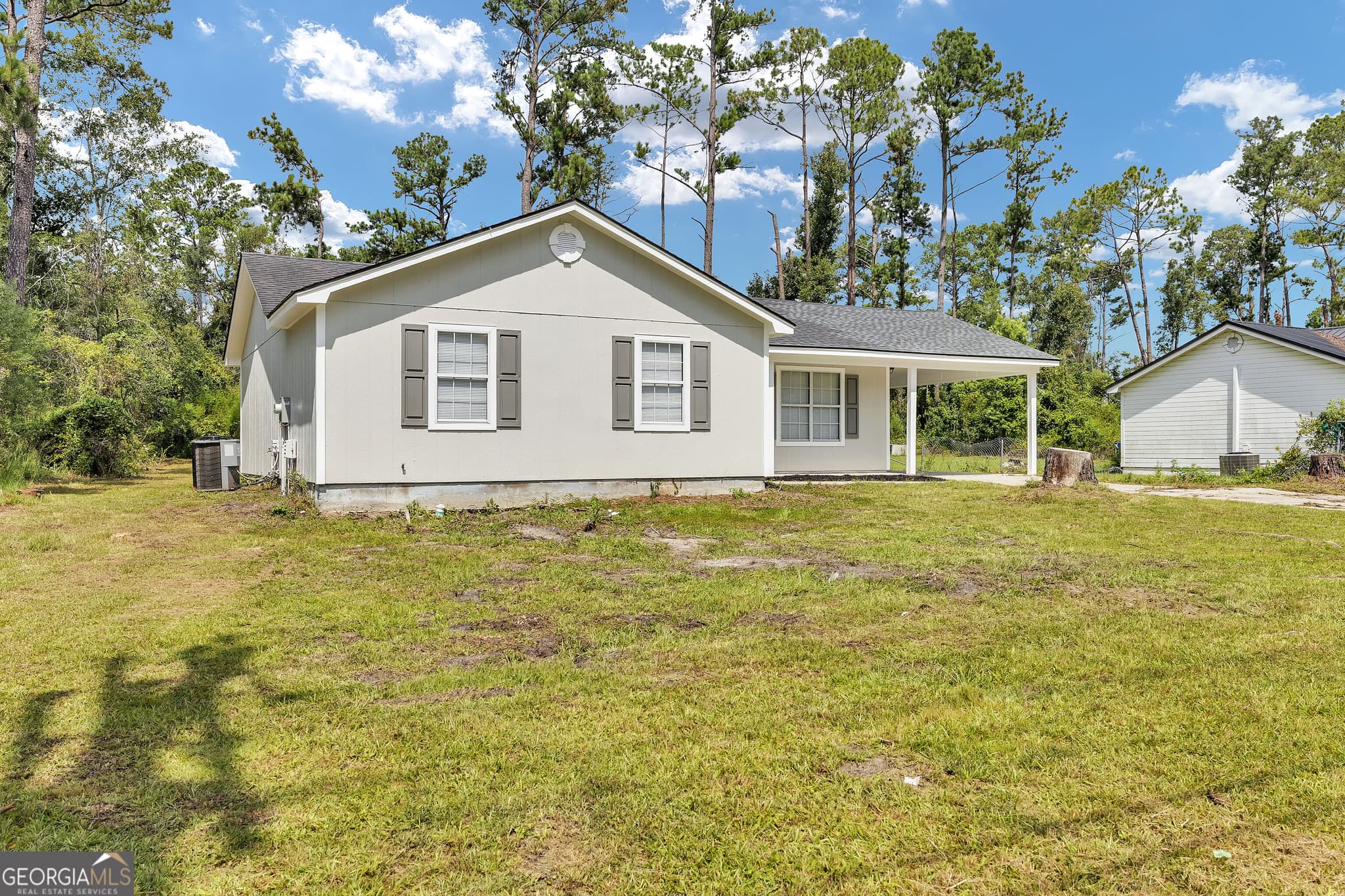 3 bedroom, 2 bathroom, 2,468 sq ft single family residence for sale at 1414 Baymeadows Drive, Valdosta, GA 31601 — photo 4