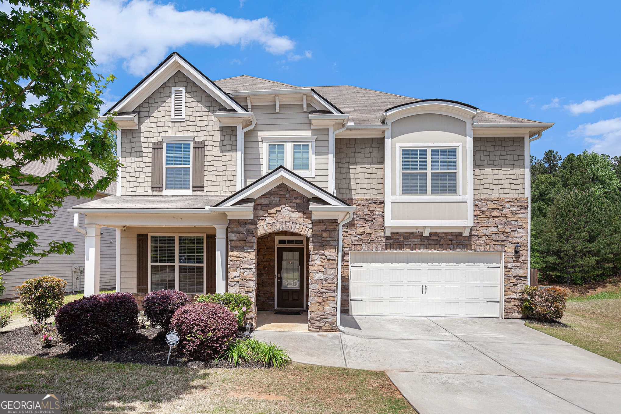 5 bedroom, 3 bathroom, 3,209 sq ft single family residence sold at 4659 Silver Meadow Drive, Buford, GA 30519