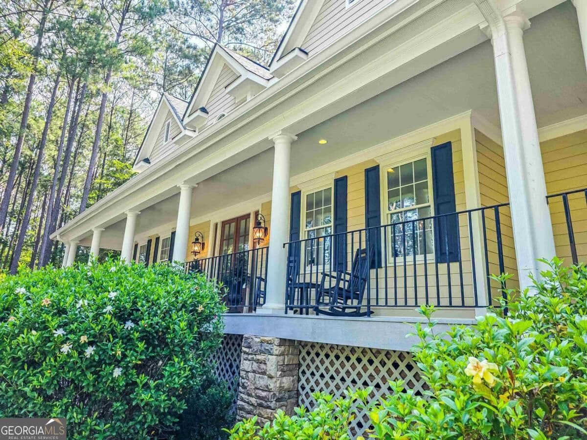 3 bedroom, 3.5 bathroom, 3,116 sq ft single family residence for sale at 2750 Club Drive, Greensboro, GA 30642 — photo 6