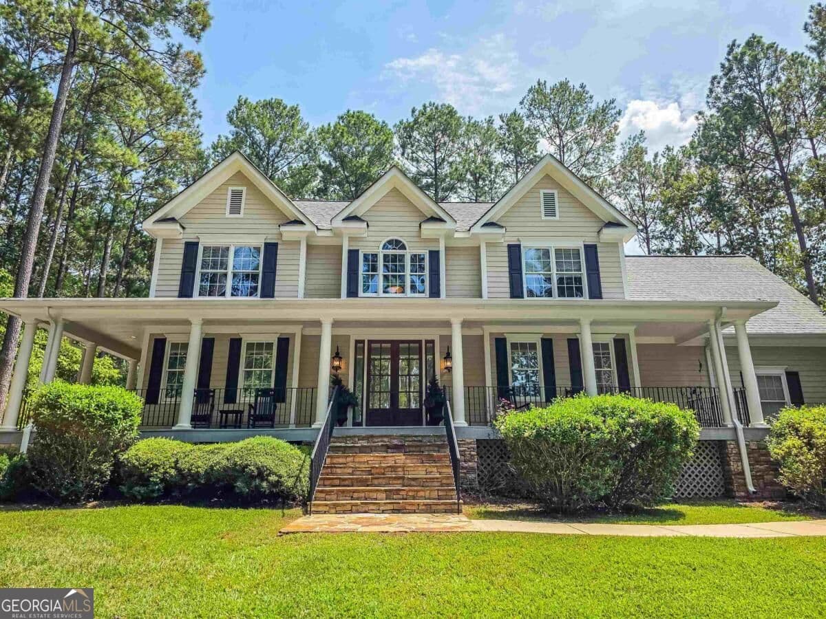 3 bedroom, 3.5 bathroom, 3,116 sq ft single family residence for sale at 2750 Club Drive, Greensboro, GA 30642 — photo 1 of 45