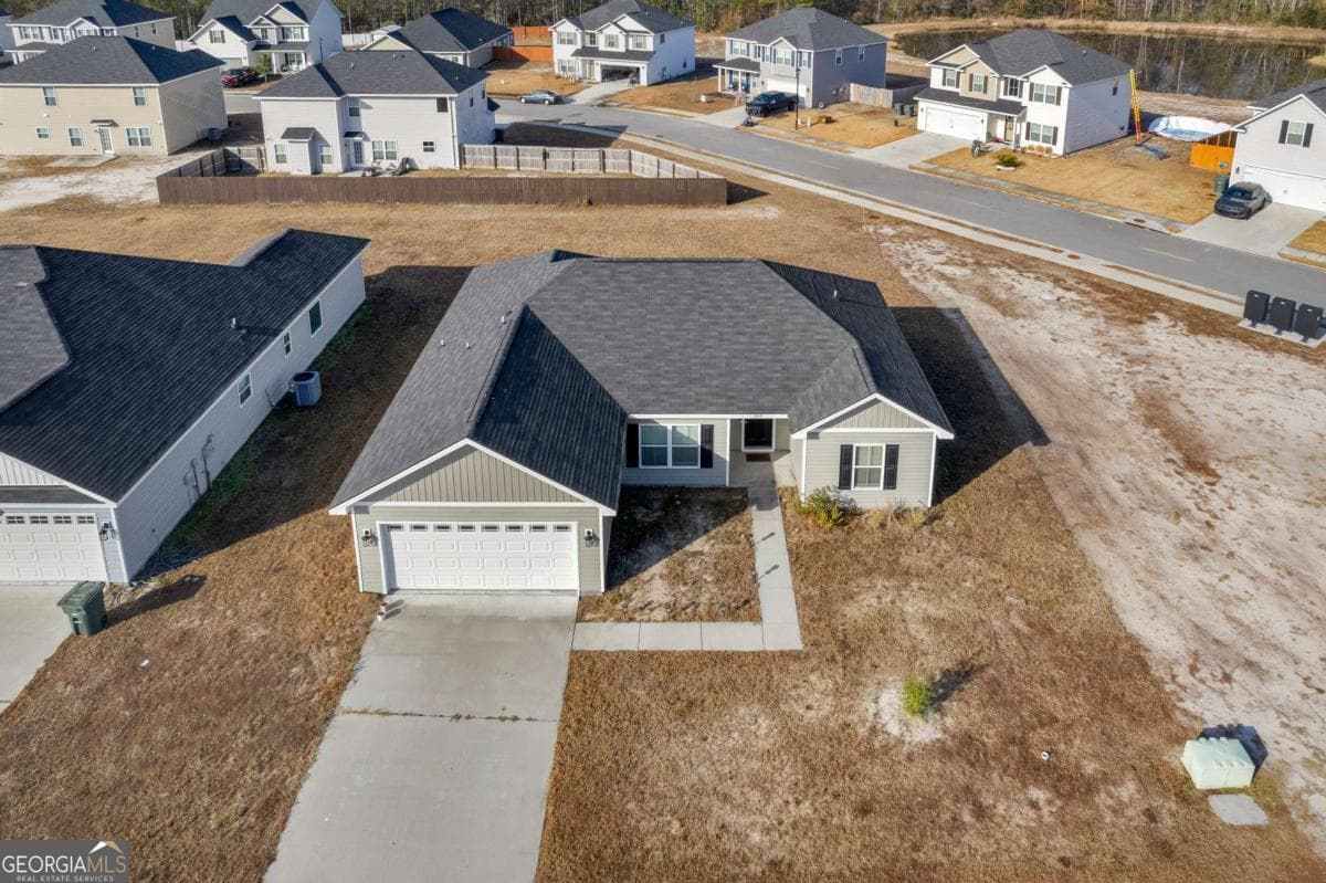 4 bedroom, 2 bathroom single family residence for sale at 505 Rutledge Drive, Hinesville, GA 31313 — photo 2