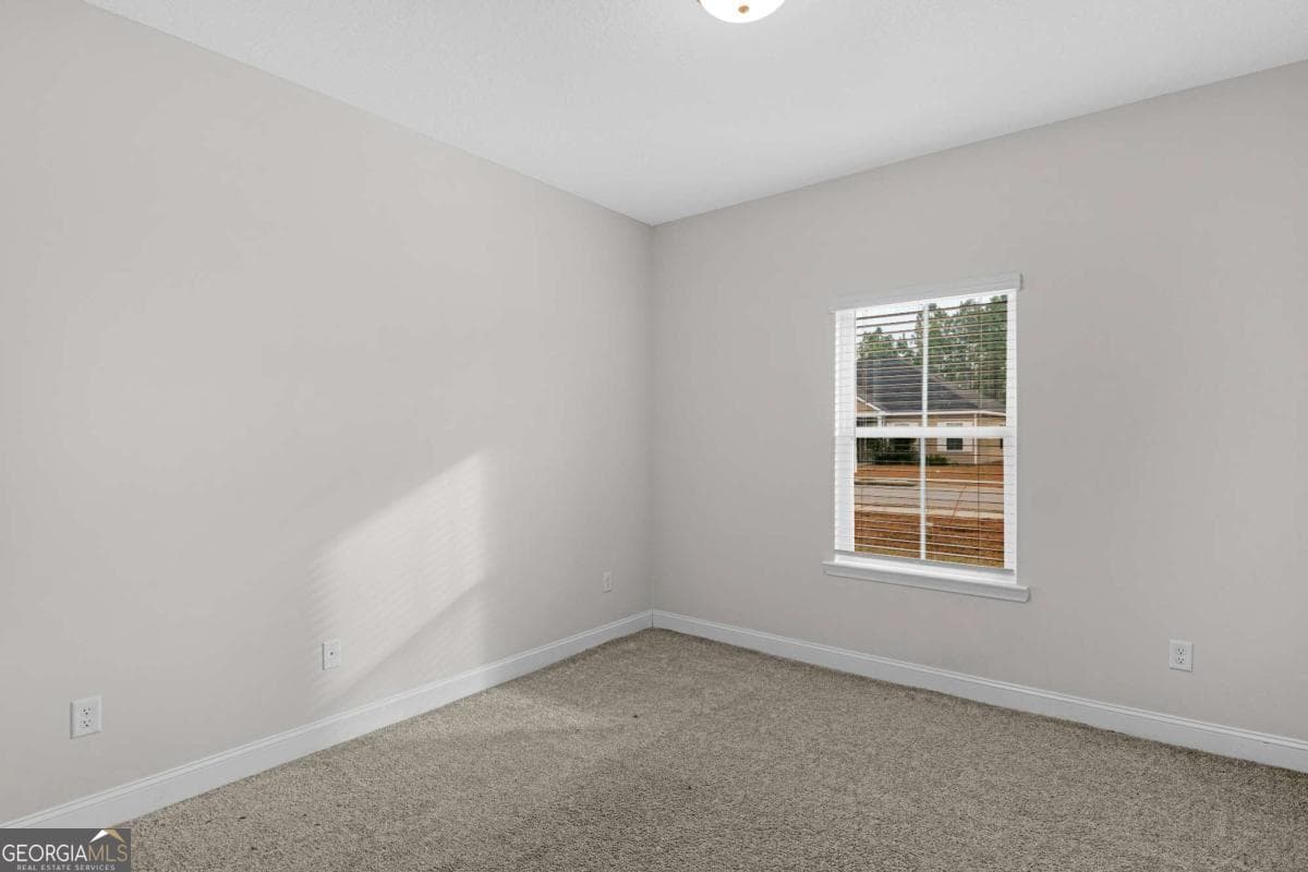 4 bedroom, 2 bathroom single family residence for sale at 505 Rutledge Drive, Hinesville, GA 31313 — photo 3