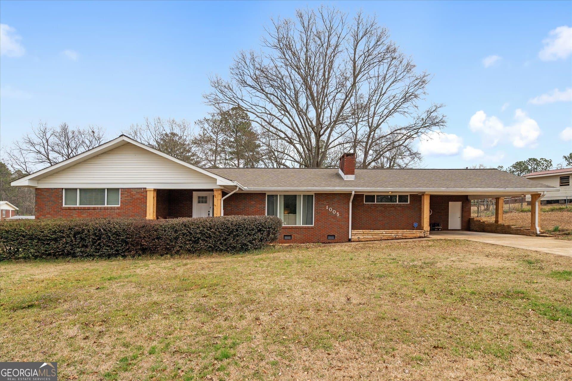 3 bedroom, 2 bathroom, 1,905 sq ft single family residence sold at 1005 Locke Drive, Oxford, AL 36203