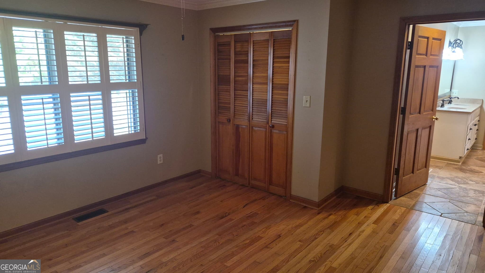 3 bedroom, 2 bathroom, 1,726 sq ft single family residence under contract at 217 McCartan Trail, Clarkesville, GA 30523 — photo 2