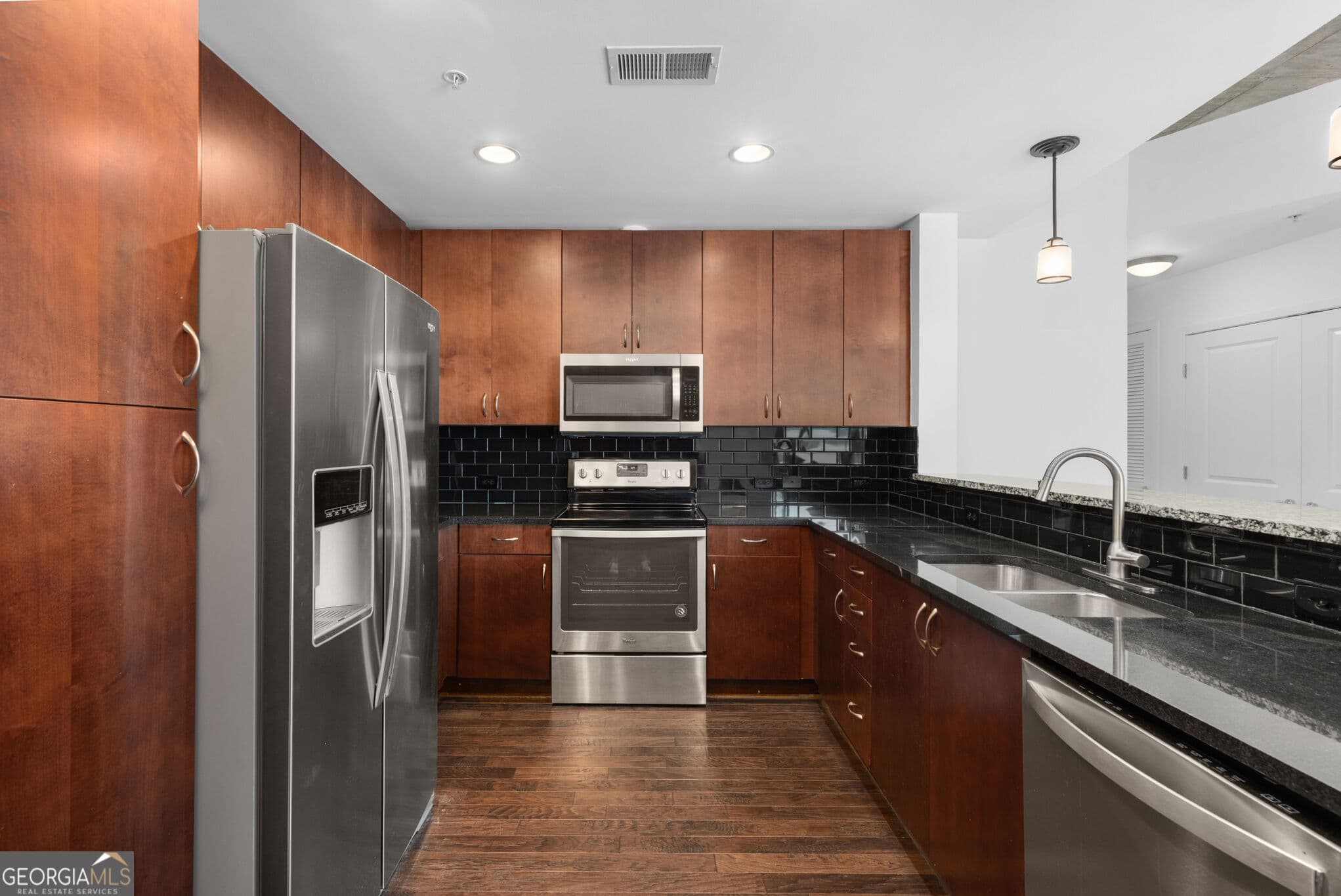 2 bedroom, 2 bathroom, 1,168 sq ft condominium for sale at 860 Peachtree Street 1201, Atlanta, GA 30308 — photo 2