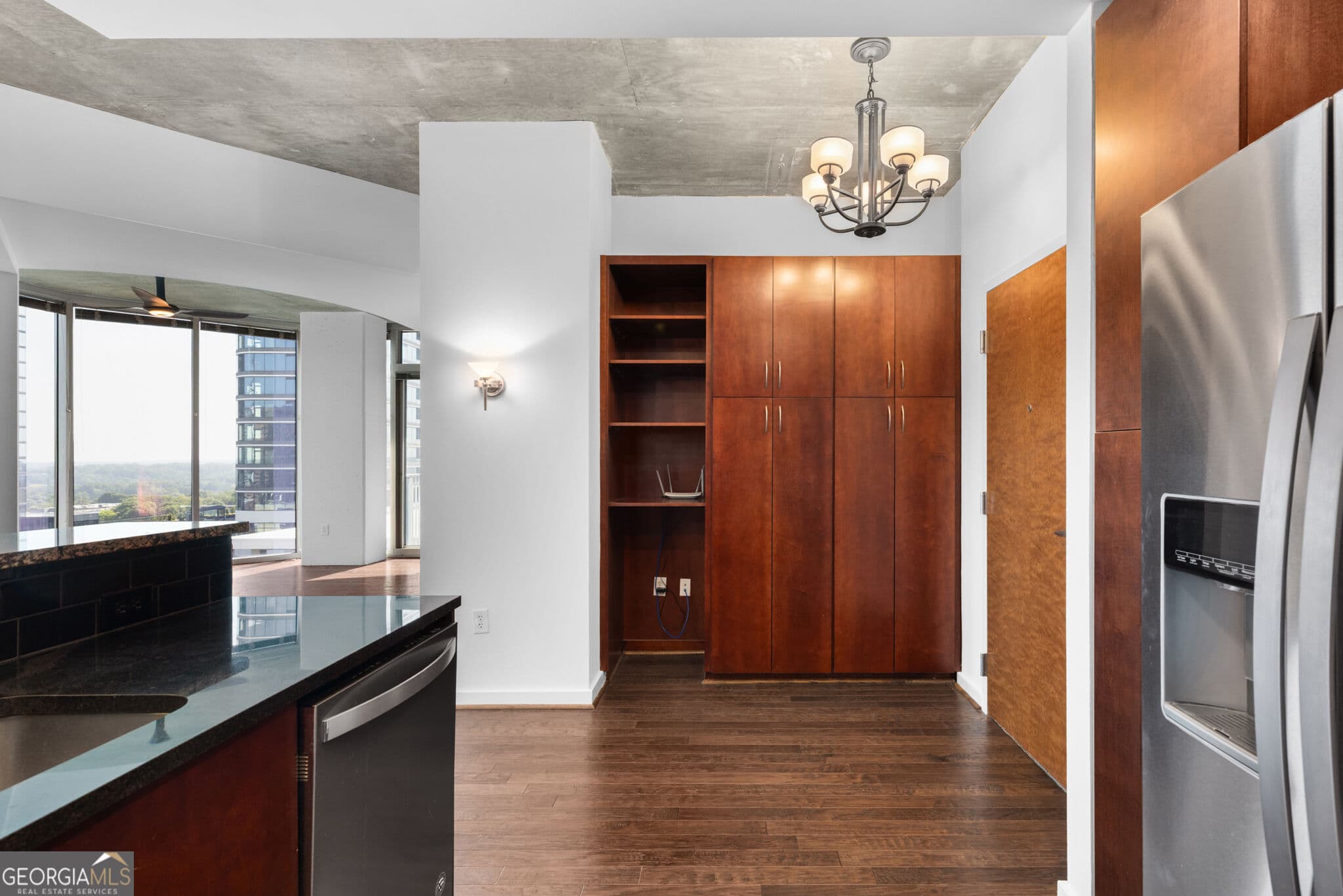 2 bedroom, 2 bathroom, 1,168 sq ft condominium for sale at 860 Peachtree Street 1201, Atlanta, GA 30308 — photo 6