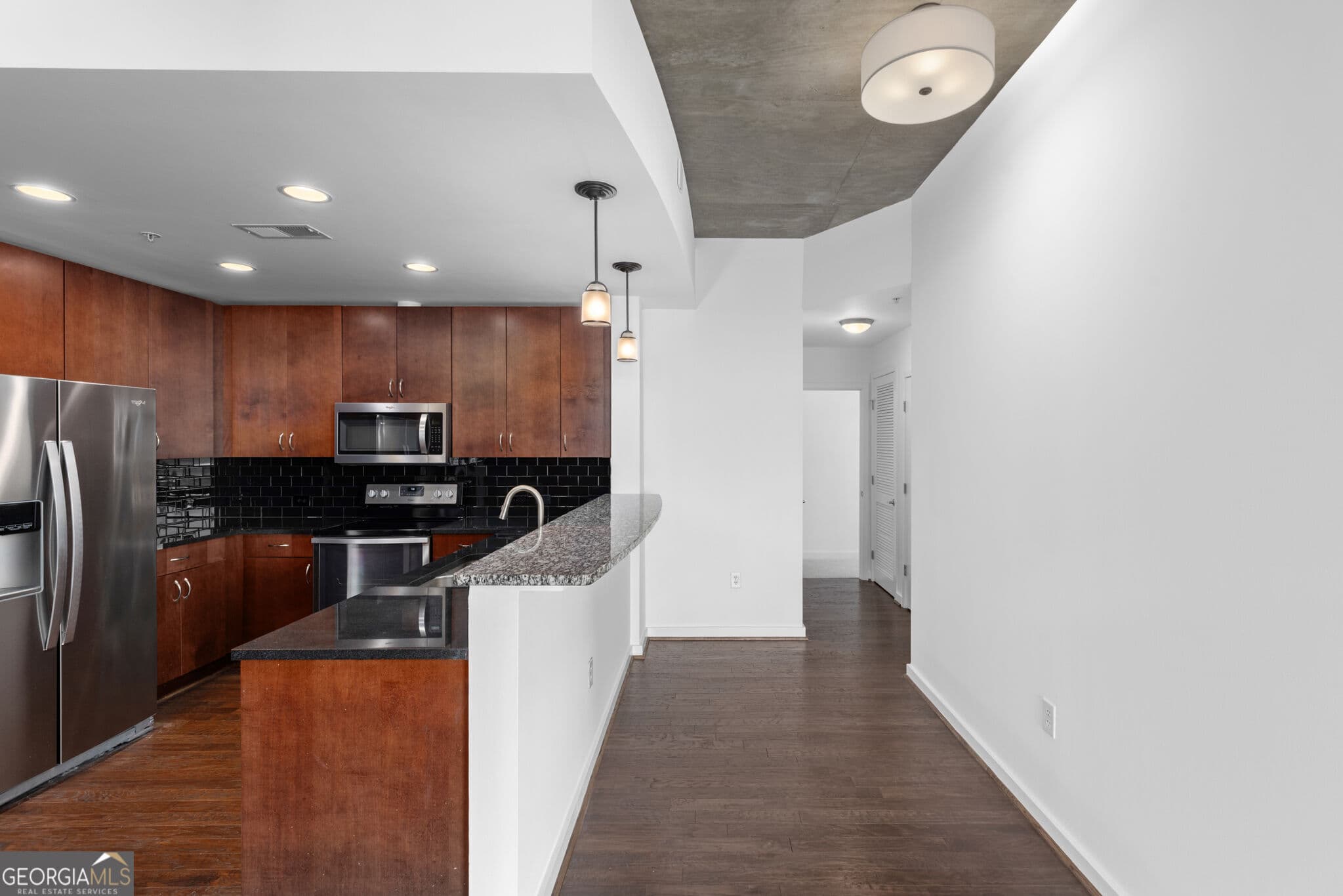 2 bedroom, 2 bathroom, 1,168 sq ft condominium for sale at 860 Peachtree Street 1201, Atlanta, GA 30308 — photo 8